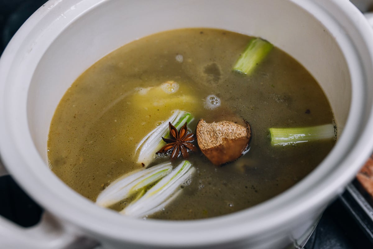 duck soup in pot