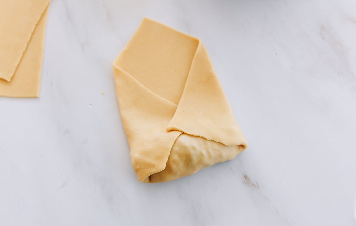 wrapping an egg roll